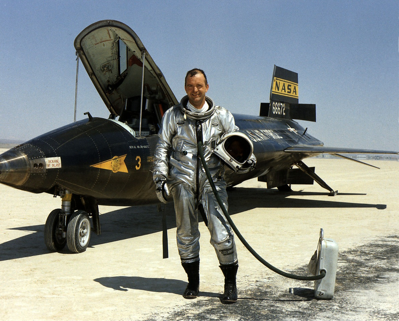Illustration for article titled Outstanding photos of the X-15, the fastest manned rocket plane ever
